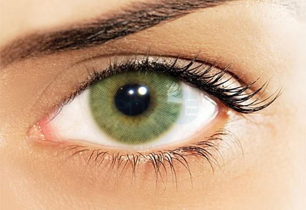 contact lenses wearing videos
